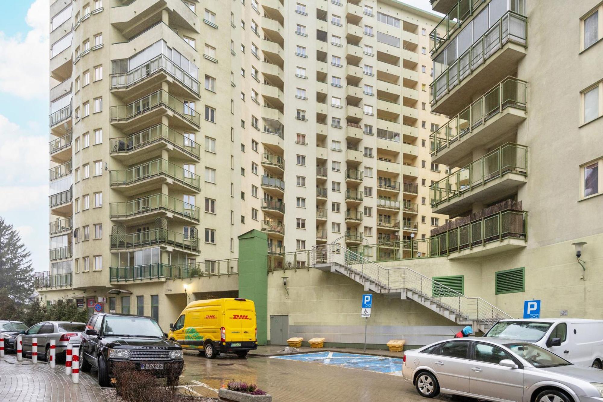 Bukowinska Apartment With Balcony And Parking And Swimming Pool By Noclegi Renters Warsaw Exterior photo